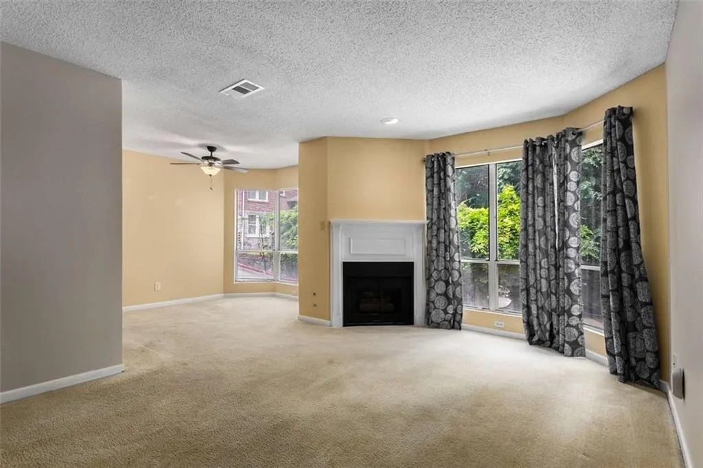 244 13th Street Ne Unit 121, Atlanta, Georgia 30309, 2 Bedrooms Bedrooms, ,1 BathroomBathrooms,Residential,For Sale,244 13th Street Ne Unit 121,7619856