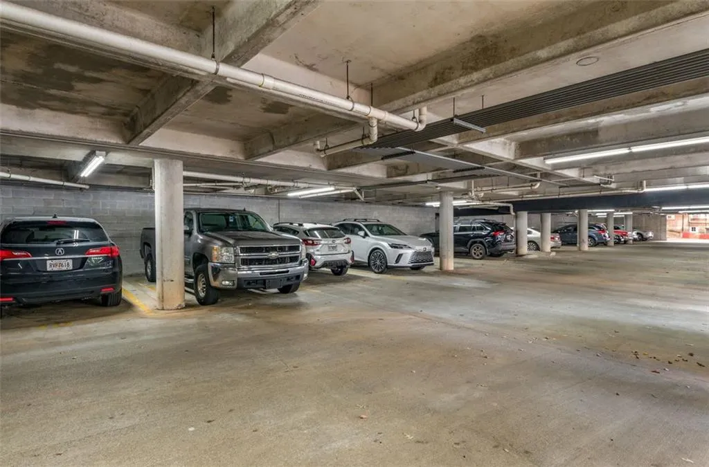 244 13th Street Ne Unit 121, Atlanta, Georgia 30309, 2 Bedrooms Bedrooms, ,1 BathroomBathrooms,Residential,For Sale,244 13th Street Ne Unit 121,7619856