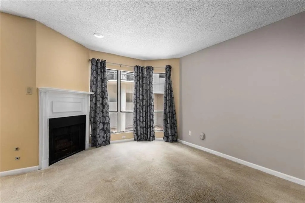 244 13th Street Ne Unit 121, Atlanta, Georgia 30309, 2 Bedrooms Bedrooms, ,1 BathroomBathrooms,Residential,For Sale,244 13th Street Ne Unit 121,7619856