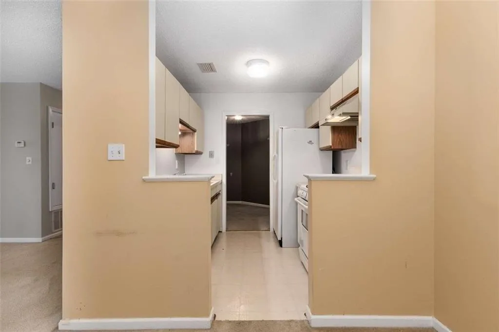 244 13th Street Ne Unit 121, Atlanta, Georgia 30309, 2 Bedrooms Bedrooms, ,1 BathroomBathrooms,Residential,For Sale,244 13th Street Ne Unit 121,7619856