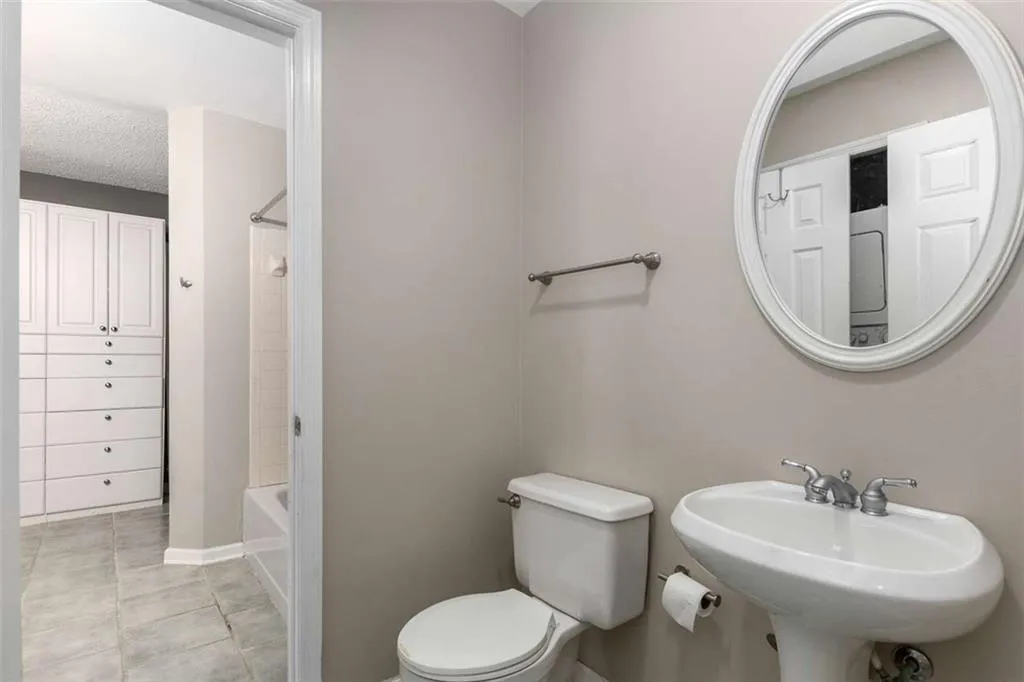 244 13th Street Ne Unit 121, Atlanta, Georgia 30309, 2 Bedrooms Bedrooms, ,1 BathroomBathrooms,Residential,For Sale,244 13th Street Ne Unit 121,7619856