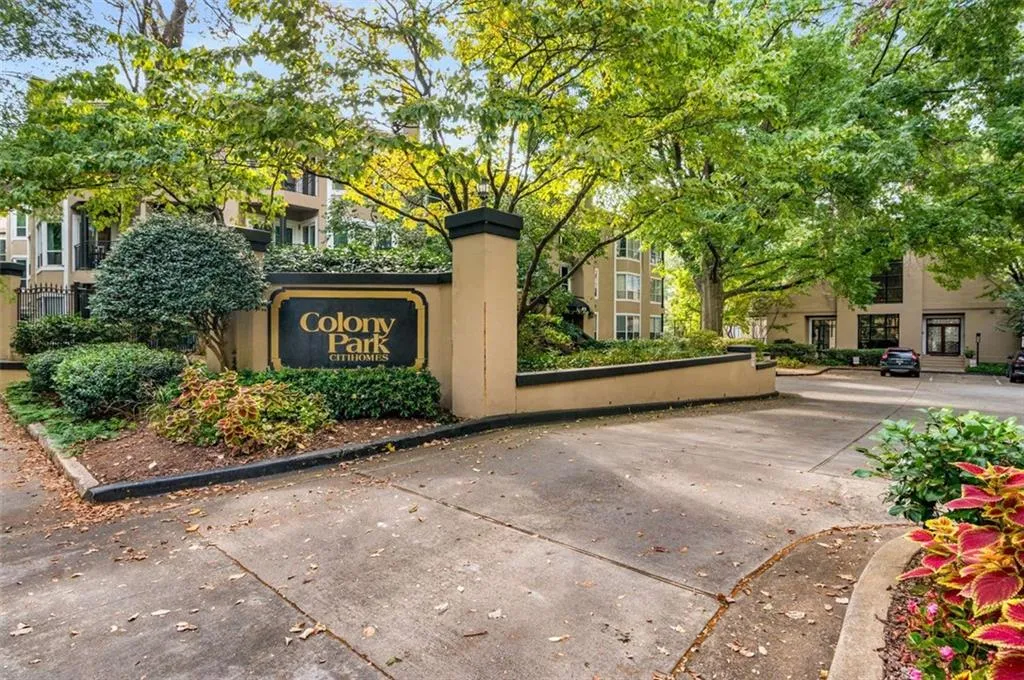 244 13th Street Ne Unit 121, Atlanta, Georgia 30309, 2 Bedrooms Bedrooms, ,1 BathroomBathrooms,Residential,For Sale,244 13th Street Ne Unit 121,7619856
