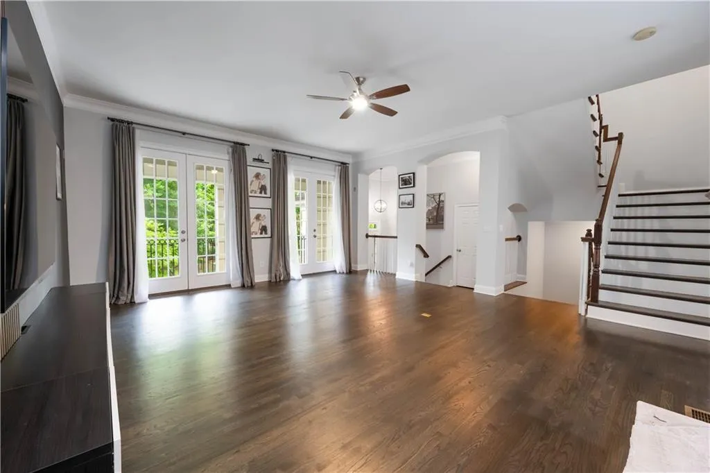 3130 Woodwalk Trace Se Unit 8, Atlanta, Georgia 30339, 5 Bedrooms Bedrooms, ,3 BathroomsBathrooms,Residential,For Sale,3130 Woodwalk Trace Se Unit 8,7629944