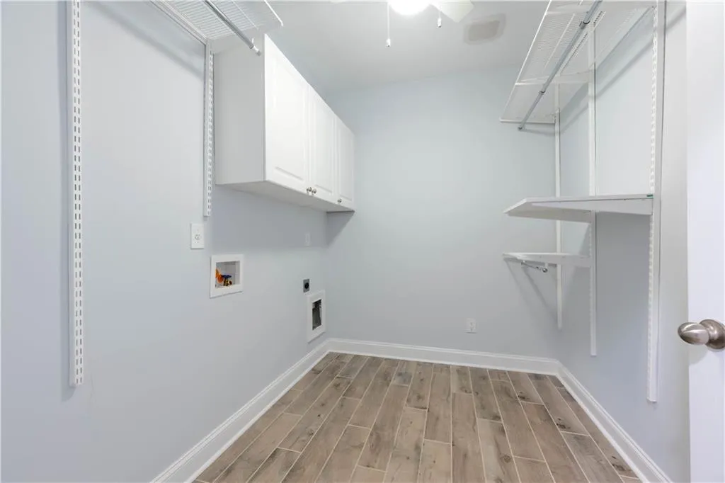 3130 Woodwalk Trace Se Unit 8, Atlanta, Georgia 30339, 5 Bedrooms Bedrooms, ,3 BathroomsBathrooms,Residential,For Sale,3130 Woodwalk Trace Se Unit 8,7629944
