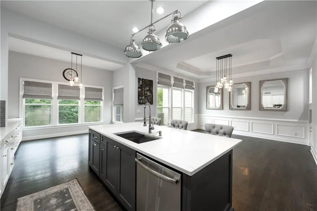 3130 Woodwalk Trace Se Unit 8, Atlanta, Georgia 30339, 5 Bedrooms Bedrooms, ,3 BathroomsBathrooms,Residential,For Sale,3130 Woodwalk Trace Se Unit 8,7629944