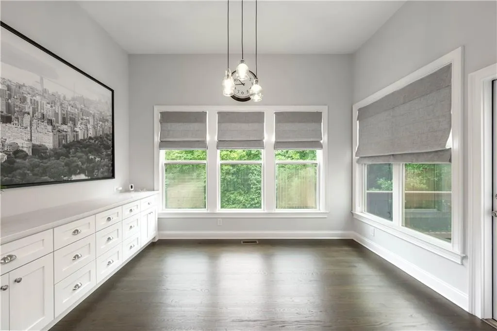 3130 Woodwalk Trace Se Unit 8, Atlanta, Georgia 30339, 5 Bedrooms Bedrooms, ,3 BathroomsBathrooms,Residential,For Sale,3130 Woodwalk Trace Se Unit 8,7629944