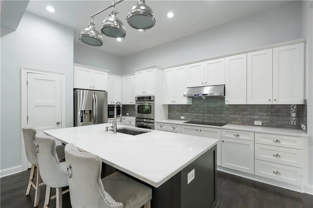 3130 Woodwalk Trace Se Unit 8, Atlanta, Georgia 30339, 5 Bedrooms Bedrooms, ,3 BathroomsBathrooms,Residential,For Sale,3130 Woodwalk Trace Se Unit 8,7629944