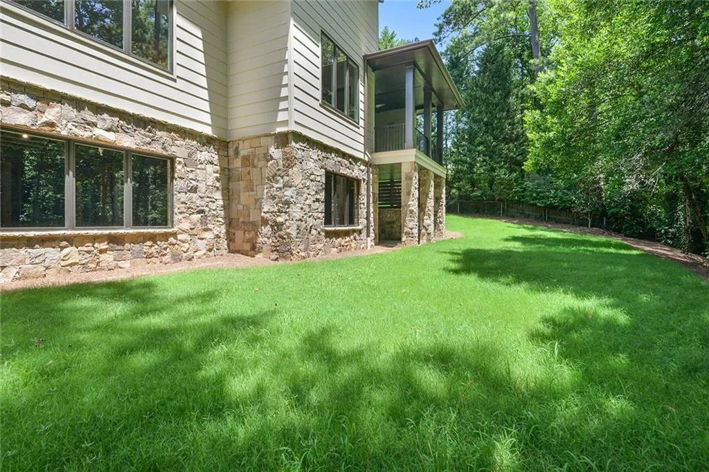 40 Bonnie Lane, Atlanta, Georgia 30328, 5 Bedrooms Bedrooms, ,5 BathroomsBathrooms,Residential,Sold,40 Bonnie Lane,6586819