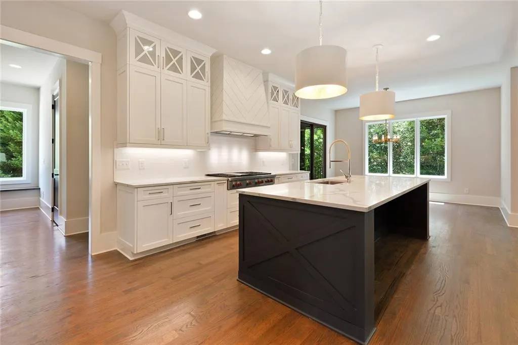 40 Bonnie Lane, Atlanta, Georgia 30328, 5 Bedrooms Bedrooms, ,5 BathroomsBathrooms,Residential,Sold,40 Bonnie Lane,6586819