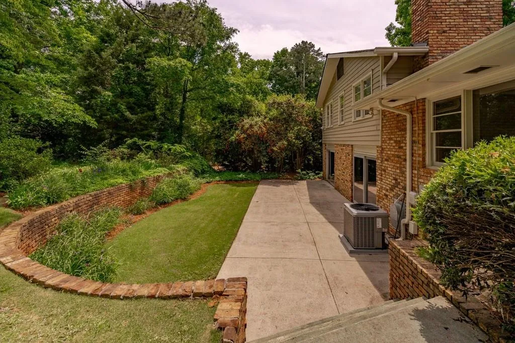 6605 Williamson Drive Ne, Atlanta, Georgia 30328, 5 Bedrooms Bedrooms, ,3 BathroomsBathrooms,Residential,Sold,6605 Williamson Drive Ne,6882111