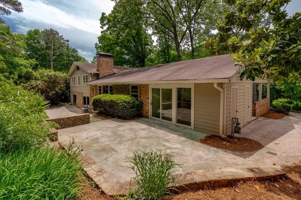 6605 Williamson Drive Ne, Atlanta, Georgia 30328, 5 Bedrooms Bedrooms, ,3 BathroomsBathrooms,Residential,Sold,6605 Williamson Drive Ne,6882111