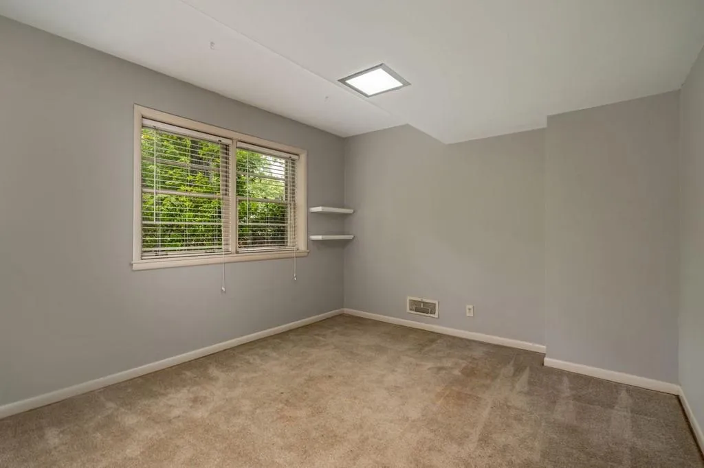 6605 Williamson Drive Ne, Atlanta, Georgia 30328, 5 Bedrooms Bedrooms, ,3 BathroomsBathrooms,Residential,Sold,6605 Williamson Drive Ne,6882111