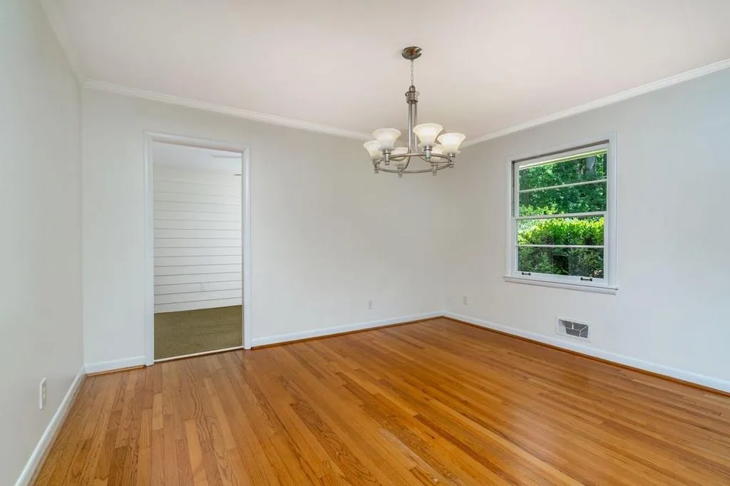 6605 Williamson Drive Ne, Atlanta, Georgia 30328, 5 Bedrooms Bedrooms, ,3 BathroomsBathrooms,Residential,Sold,6605 Williamson Drive Ne,6882111