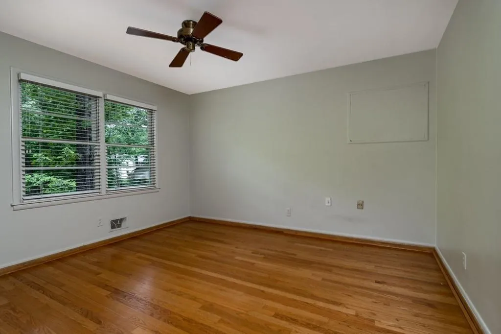 6605 Williamson Drive Ne, Atlanta, Georgia 30328, 5 Bedrooms Bedrooms, ,3 BathroomsBathrooms,Residential,Sold,6605 Williamson Drive Ne,6882111