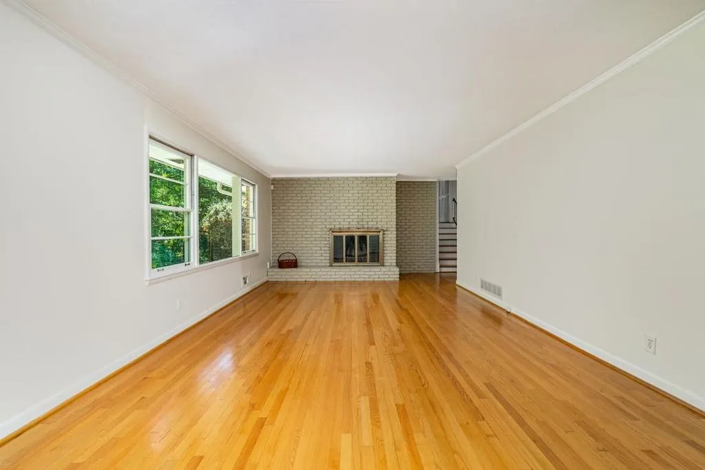 6605 Williamson Drive Ne, Atlanta, Georgia 30328, 5 Bedrooms Bedrooms, ,3 BathroomsBathrooms,Residential,Sold,6605 Williamson Drive Ne,6882111