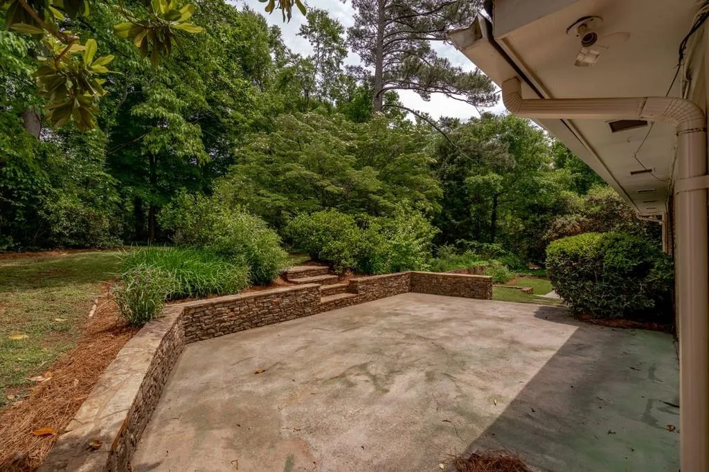 6605 Williamson Drive Ne, Atlanta, Georgia 30328, 5 Bedrooms Bedrooms, ,3 BathroomsBathrooms,Residential,Sold,6605 Williamson Drive Ne,6882111