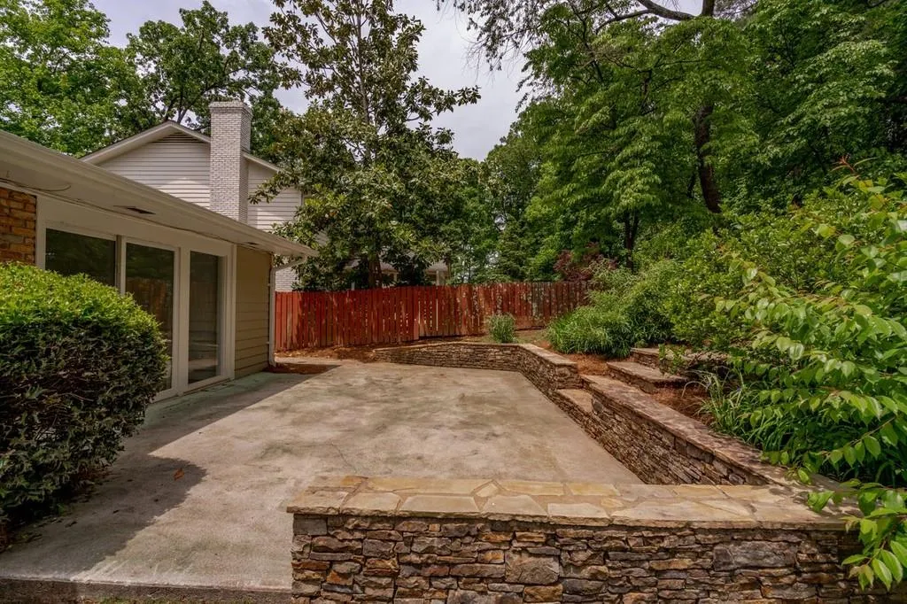 6605 Williamson Drive Ne, Atlanta, Georgia 30328, 5 Bedrooms Bedrooms, ,3 BathroomsBathrooms,Residential,Sold,6605 Williamson Drive Ne,6882111