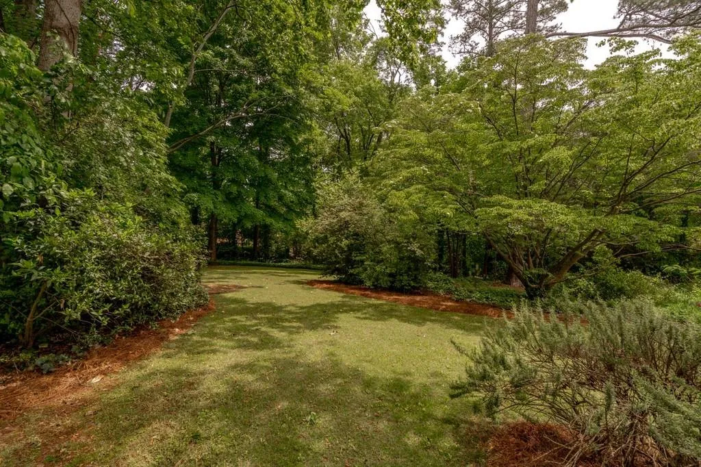 6605 Williamson Drive Ne, Atlanta, Georgia 30328, 5 Bedrooms Bedrooms, ,3 BathroomsBathrooms,Residential,Sold,6605 Williamson Drive Ne,6882111