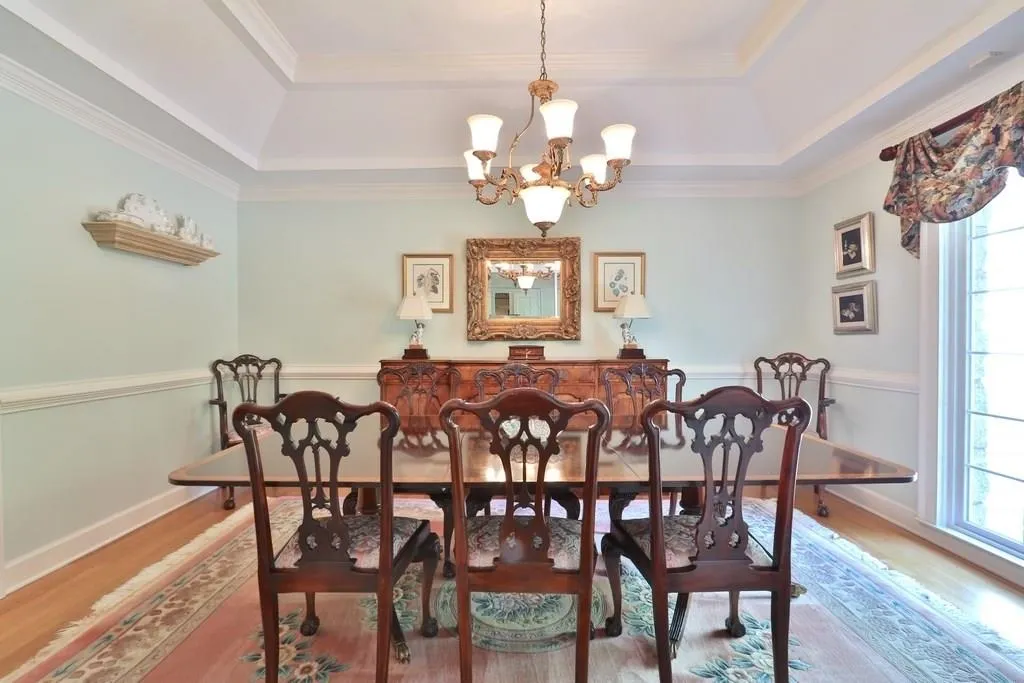 140 River Court Parkway, Sandy Springs, Georgia 30328, 5 Bedrooms Bedrooms, ,4 BathroomsBathrooms,Residential,Sold,140 River Court Parkway,6011927