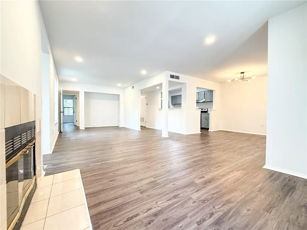 1912 Huntingdon Chase, Atlanta, Georgia 30350, 2 Bedrooms Bedrooms, ,2 BathroomsBathrooms,Residential,For Sale,1912 Huntingdon Chase,7663628