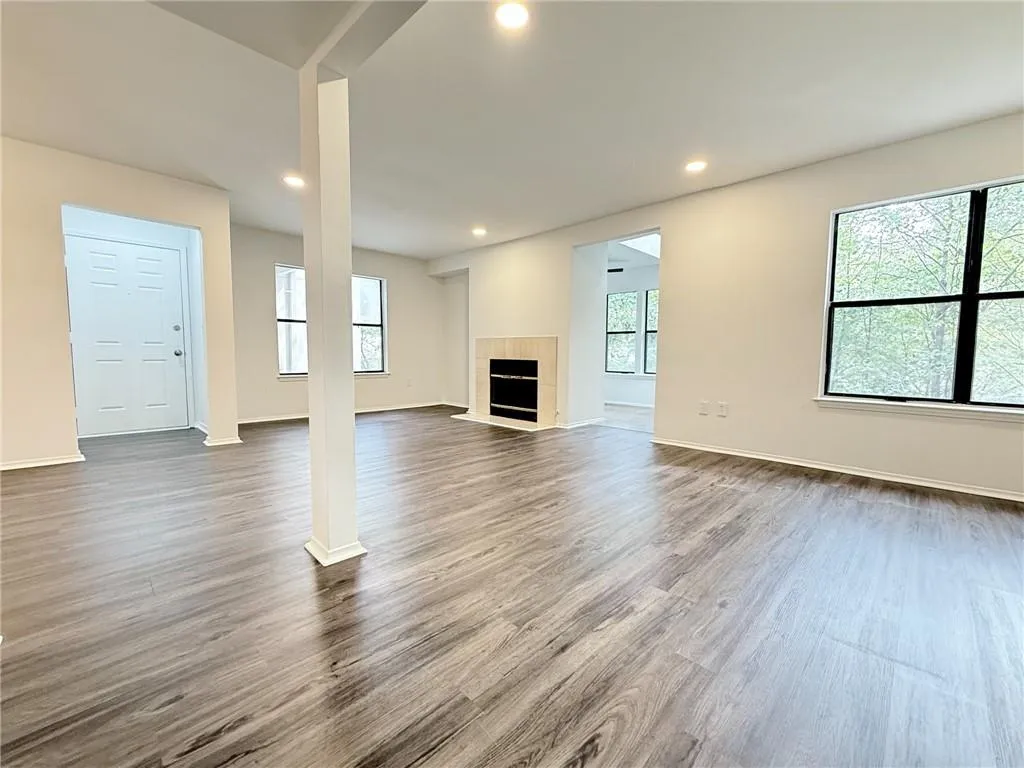 1912 Huntingdon Chase, Atlanta, Georgia 30350, 2 Bedrooms Bedrooms, ,2 BathroomsBathrooms,Residential,For Sale,1912 Huntingdon Chase,7663628