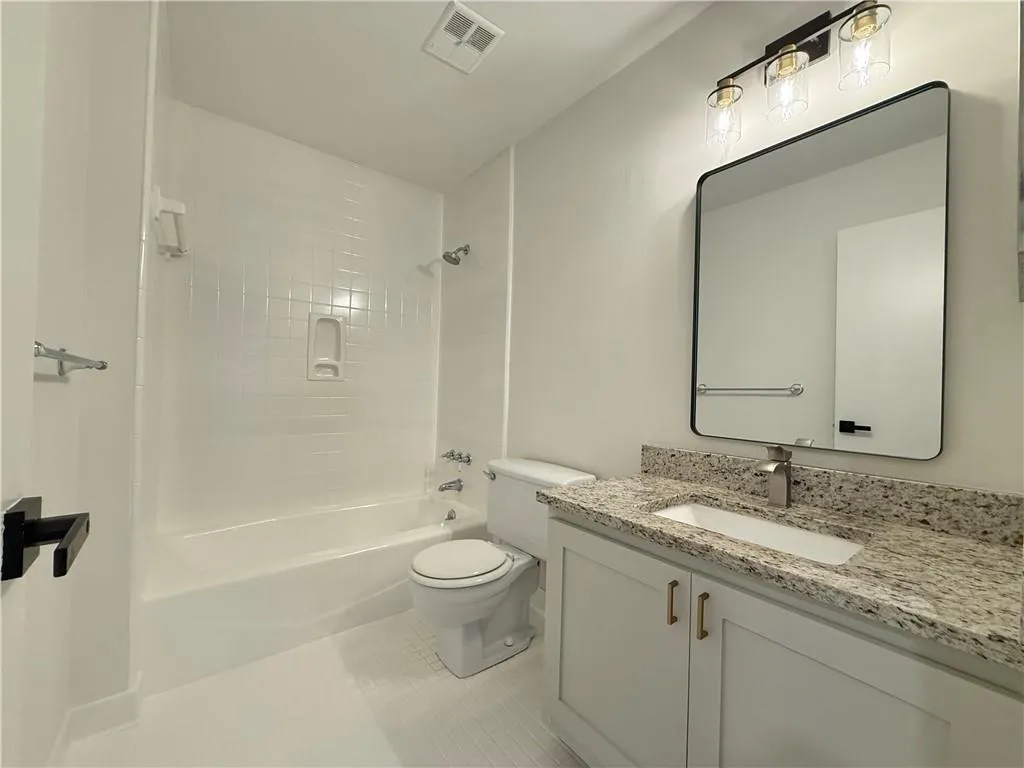 1912 Huntingdon Chase, Atlanta, Georgia 30350, 2 Bedrooms Bedrooms, ,2 BathroomsBathrooms,Residential,For Sale,1912 Huntingdon Chase,7663628