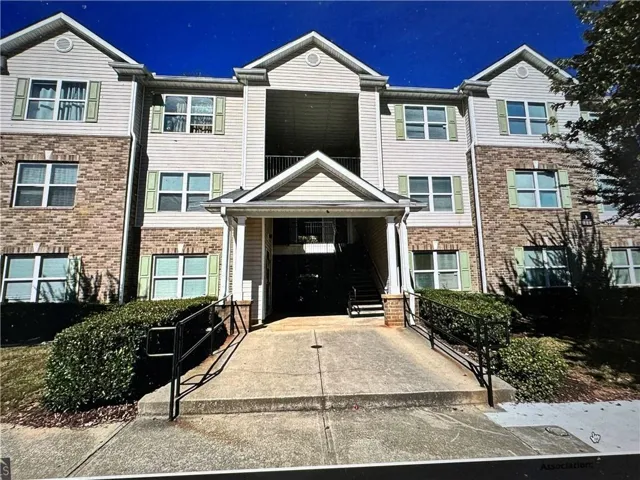 3203 Fairington Ridge Circle, Lithonia, Georgia 30038