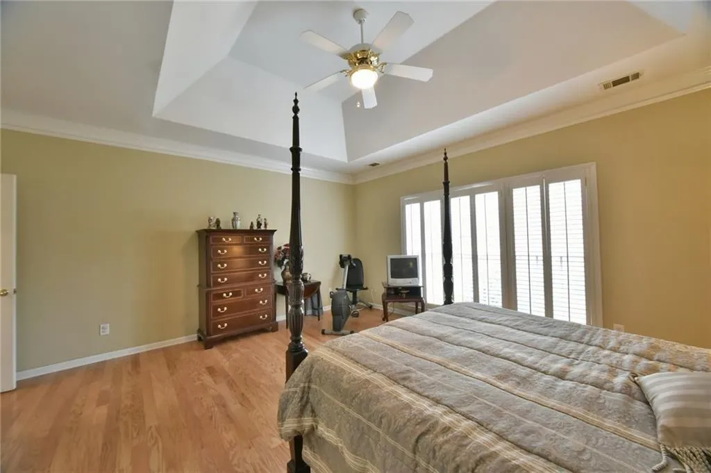 200 Somerset Court, Sandy Springs, Georgia 30350, 4 Bedrooms Bedrooms, ,3 BathroomsBathrooms,Residential,Sold,200 Somerset Court,5629253