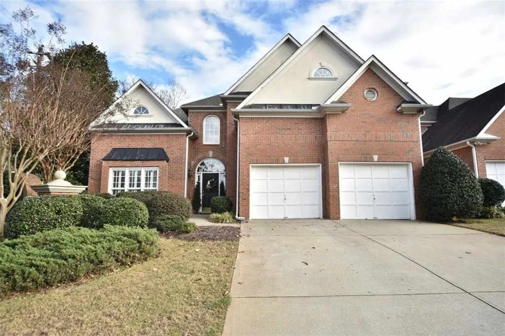 200 Somerset Court, Sandy Springs, Georgia 30350, 4 Bedrooms Bedrooms, ,3 BathroomsBathrooms,Residential,Sold,200 Somerset Court,5629253