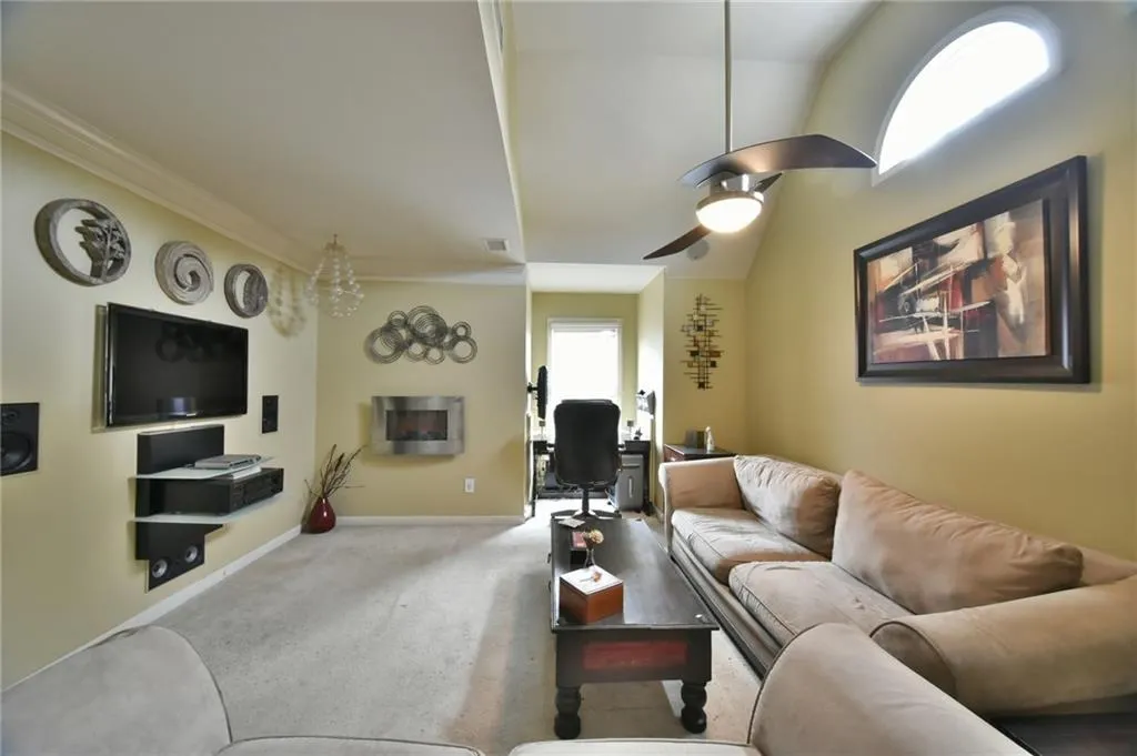 200 Somerset Court, Sandy Springs, Georgia 30350, 4 Bedrooms Bedrooms, ,3 BathroomsBathrooms,Residential,Sold,200 Somerset Court,5629253