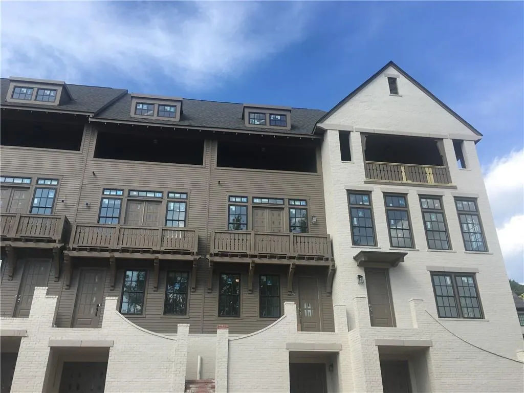 6747 Encore Boulevard Unit 129, Sandy Springs, Georgia 30328, 2 Bedrooms Bedrooms, ,3 BathroomsBathrooms,Residential,Sold,6747 Encore Boulevard Unit 129,6544118