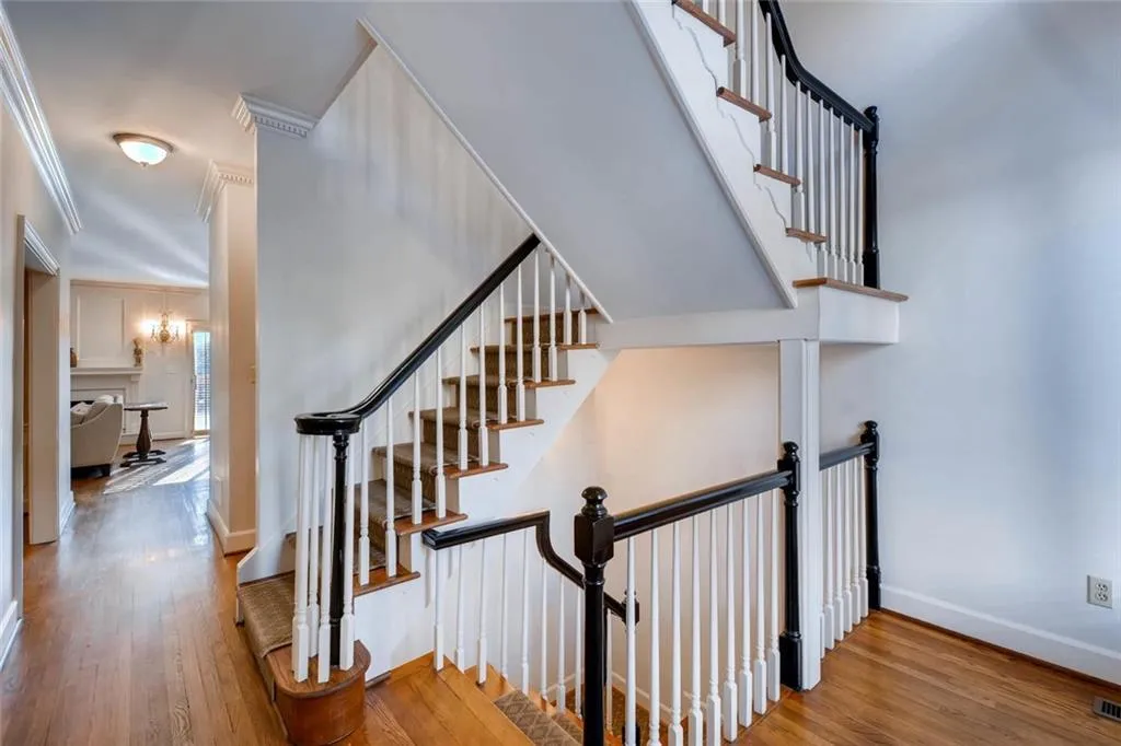 3021 Margaret Mitchell Drive Nw Unit 5, Atlanta, Georgia 30327, 3 Bedrooms Bedrooms, ,3 BathroomsBathrooms,Residential,Sold,3021 Margaret Mitchell Drive Nw Unit 5,5979726