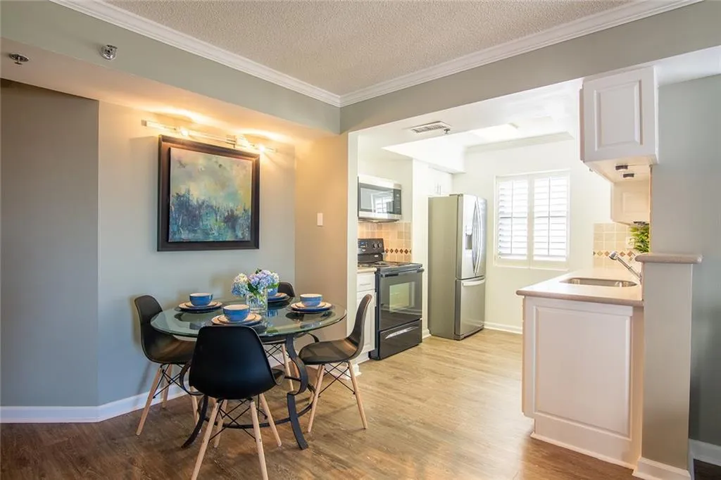 795 Hammond Drive Unit 1608, Sandy Springs, Georgia 30328, 1 Bedroom Bedrooms, ,1 BathroomBathrooms,Residential,Sold,795 Hammond Drive Unit 1608,6837410