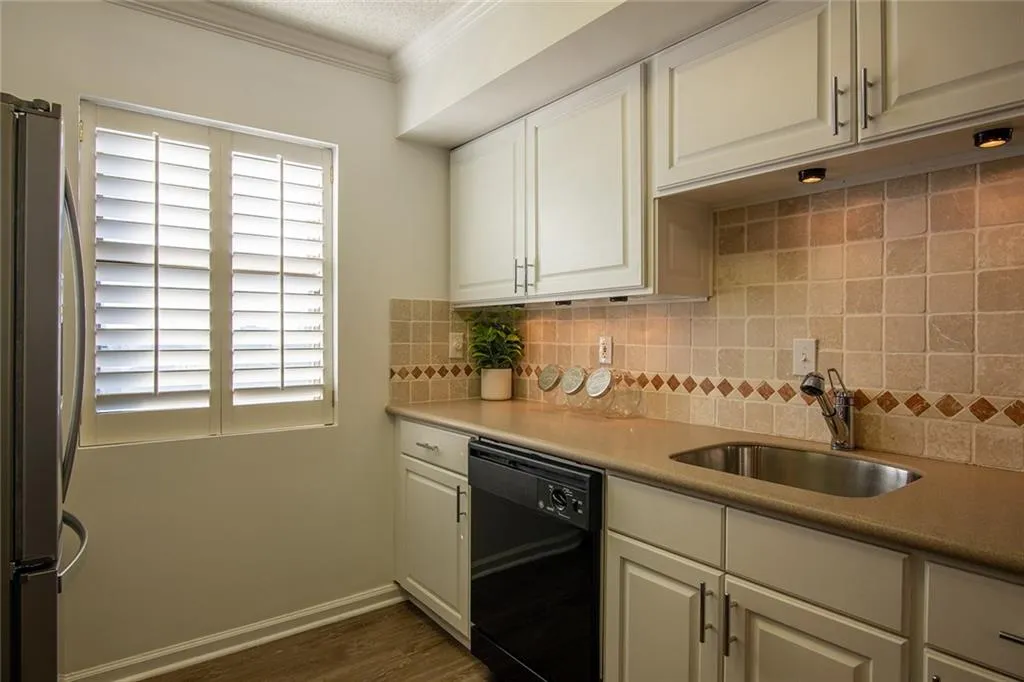 795 Hammond Drive Unit 1608, Sandy Springs, Georgia 30328, 1 Bedroom Bedrooms, ,1 BathroomBathrooms,Residential,Sold,795 Hammond Drive Unit 1608,6837410