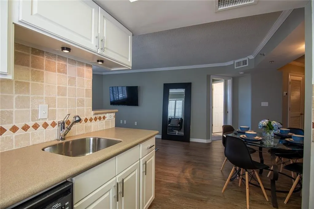 795 Hammond Drive Unit 1608, Sandy Springs, Georgia 30328, 1 Bedroom Bedrooms, ,1 BathroomBathrooms,Residential,Sold,795 Hammond Drive Unit 1608,6837410