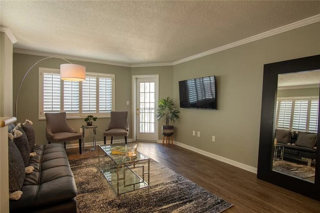 795 Hammond Drive Unit 1608, Sandy Springs, Georgia 30328, 1 Bedroom Bedrooms, ,1 BathroomBathrooms,Residential,Sold,795 Hammond Drive Unit 1608,6837410