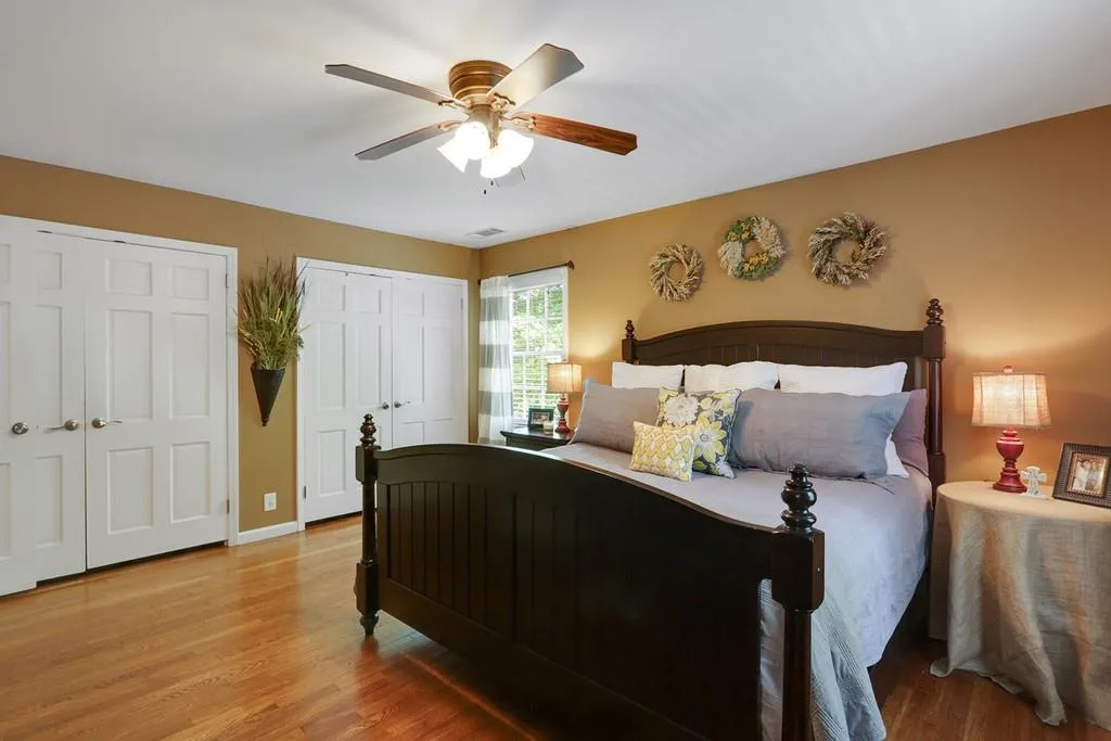 7225 Hunters Branch Drive, Sandy Springs, Georgia 30328, 4 Bedrooms Bedrooms, ,3 BathroomsBathrooms,Residential,Sold,7225 Hunters Branch Drive,6724785