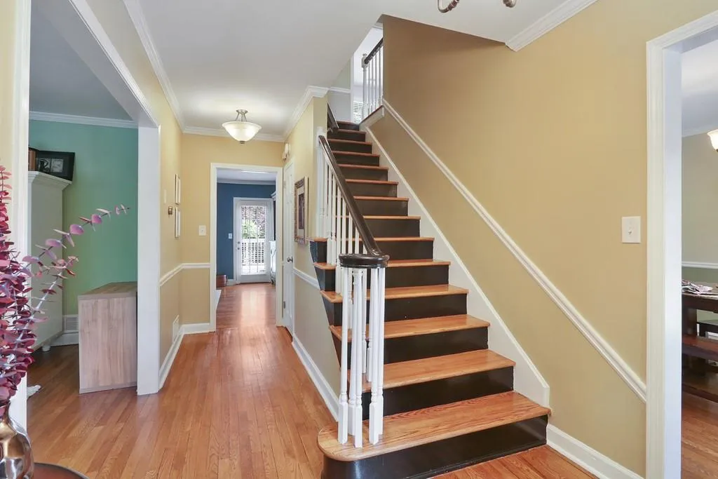 7225 Hunters Branch Drive, Sandy Springs, Georgia 30328, 4 Bedrooms Bedrooms, ,3 BathroomsBathrooms,Residential,Sold,7225 Hunters Branch Drive,6724785