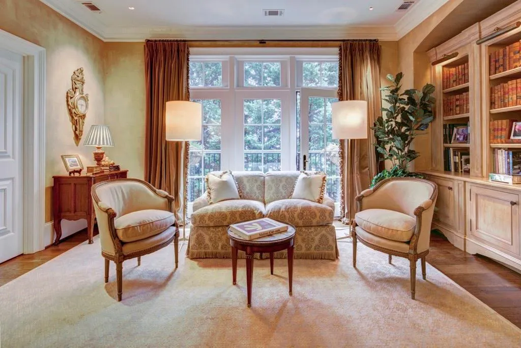 1 Brookhaven Drive Ne Unit 203, Brookhaven, Georgia 30319, 2 Bedrooms Bedrooms, ,3 BathroomsBathrooms,Residential,Sold,1 Brookhaven Drive Ne Unit 203,5732404