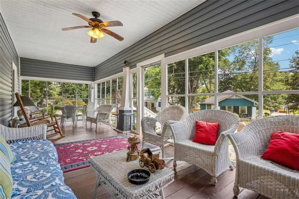 25 Johnson Road, Atlanta, Georgia 30318, 3 Bedrooms Bedrooms, ,1 BathroomBathrooms,Residential,For Sale,25 Johnson Road,7645362