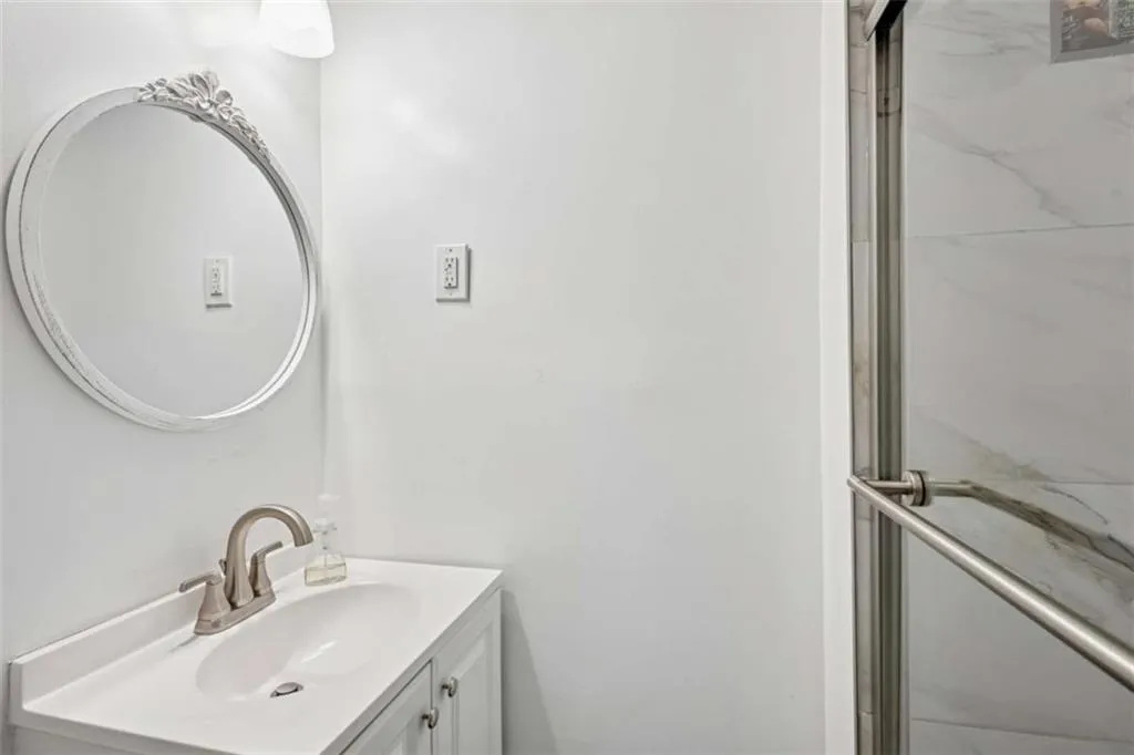 25 Johnson Road, Atlanta, Georgia 30318, 3 Bedrooms Bedrooms, ,1 BathroomBathrooms,Residential,For Sale,25 Johnson Road,7645362