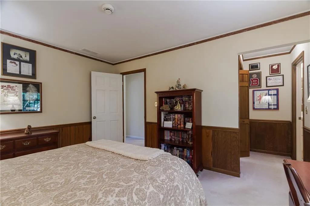 210 Old College Way, Sandy Springs, Georgia 30328, 4 Bedrooms Bedrooms, ,3 BathroomsBathrooms,Residential,Sold,210 Old College Way,5850989
