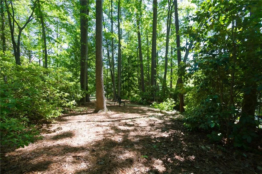 210 Old College Way, Sandy Springs, Georgia 30328, 4 Bedrooms Bedrooms, ,3 BathroomsBathrooms,Residential,Sold,210 Old College Way,5850989