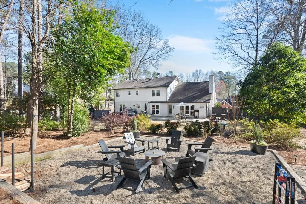 40 Messina Way, Sandy Springs, Georgia 30328, 5 Bedrooms Bedrooms, ,3 BathroomsBathrooms,Residential,Sold,40 Messina Way,7011276