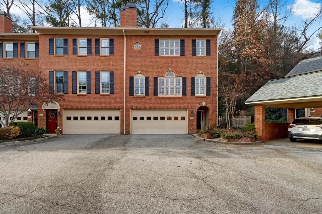 3520 Vinings Ridge Court, Atlanta, Georgia 30339, 3 Bedrooms Bedrooms, ,2 BathroomsBathrooms,Residential,For Sale,3520 Vinings Ridge Court,7663274