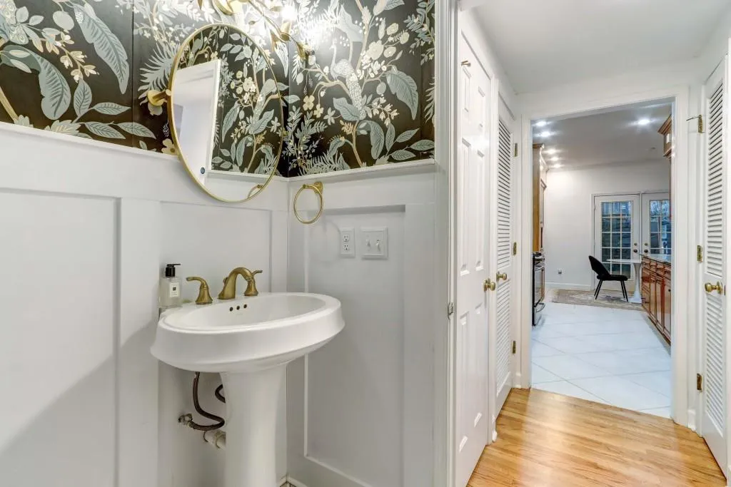 3520 Vinings Ridge Court, Atlanta, Georgia 30339, 3 Bedrooms Bedrooms, ,2 BathroomsBathrooms,Residential,For Sale,3520 Vinings Ridge Court,7663274