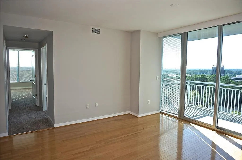3338 Peachtree Road Ne Unit 1902, Atlanta, Georgia 30326, 2 Bedrooms Bedrooms, ,2 BathroomsBathrooms,Residential,Sold,3338 Peachtree Road Ne Unit 1902,5870586