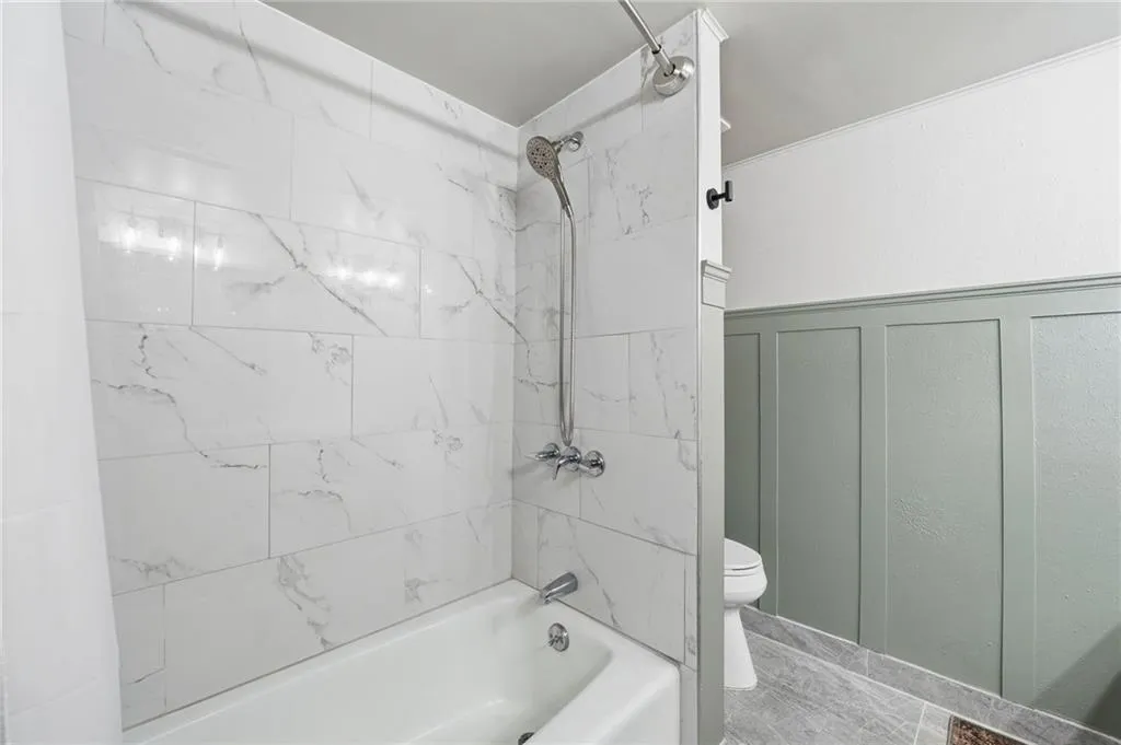 6851 Roswell Road Unit H29, Atlanta, Georgia 30328, 2 Bedrooms Bedrooms, ,2 BathroomsBathrooms,Residential,For Sale,6851 Roswell Road Unit H29,7744378