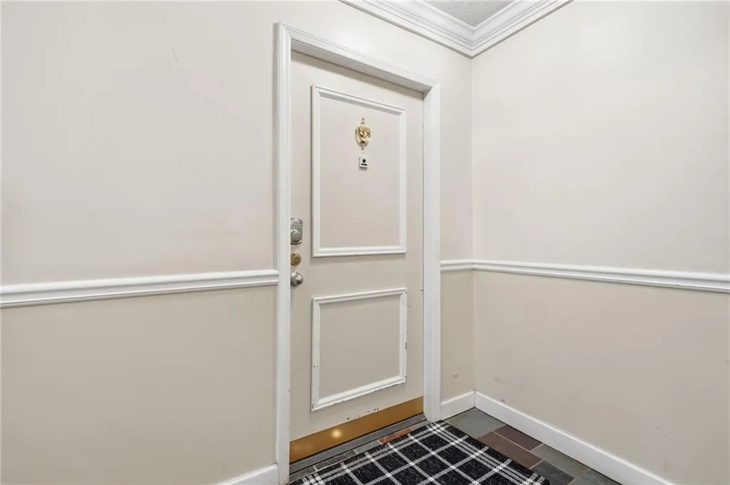 6851 Roswell Road Unit H29, Atlanta, Georgia 30328, 2 Bedrooms Bedrooms, ,2 BathroomsBathrooms,Residential,For Sale,6851 Roswell Road Unit H29,7744378