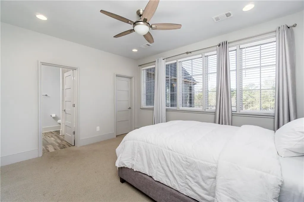 1875 Spalding Drive, Sandy Springs, Georgia 30350, 6 Bedrooms Bedrooms, ,6 BathroomsBathrooms,Residential,Sold,1875 Spalding Drive,7176870